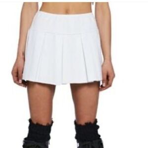 Orange kiss essentials size large white pleated skort - New with tags
